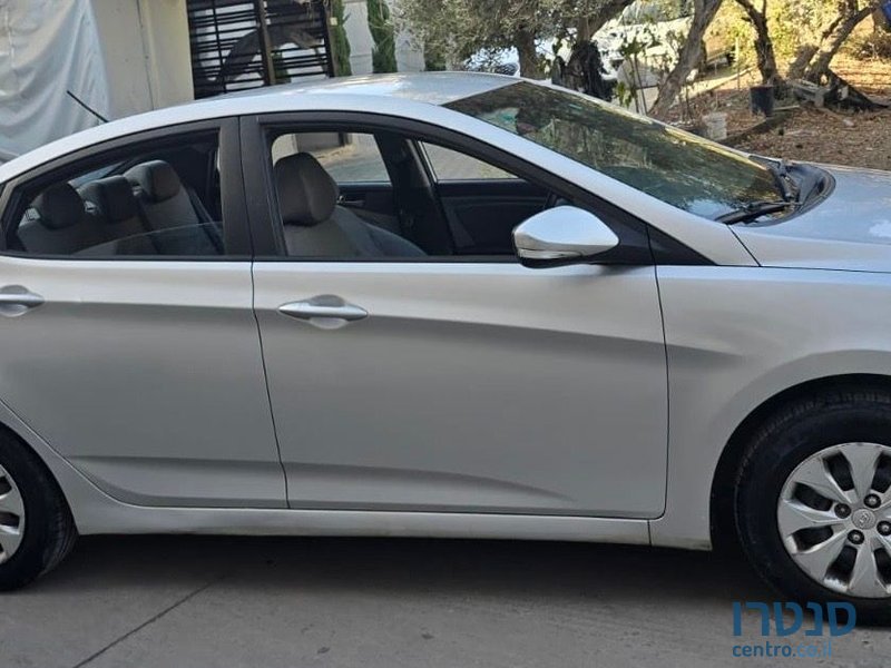 2016' Hyundai i25 יונדאי אקסנט photo #3