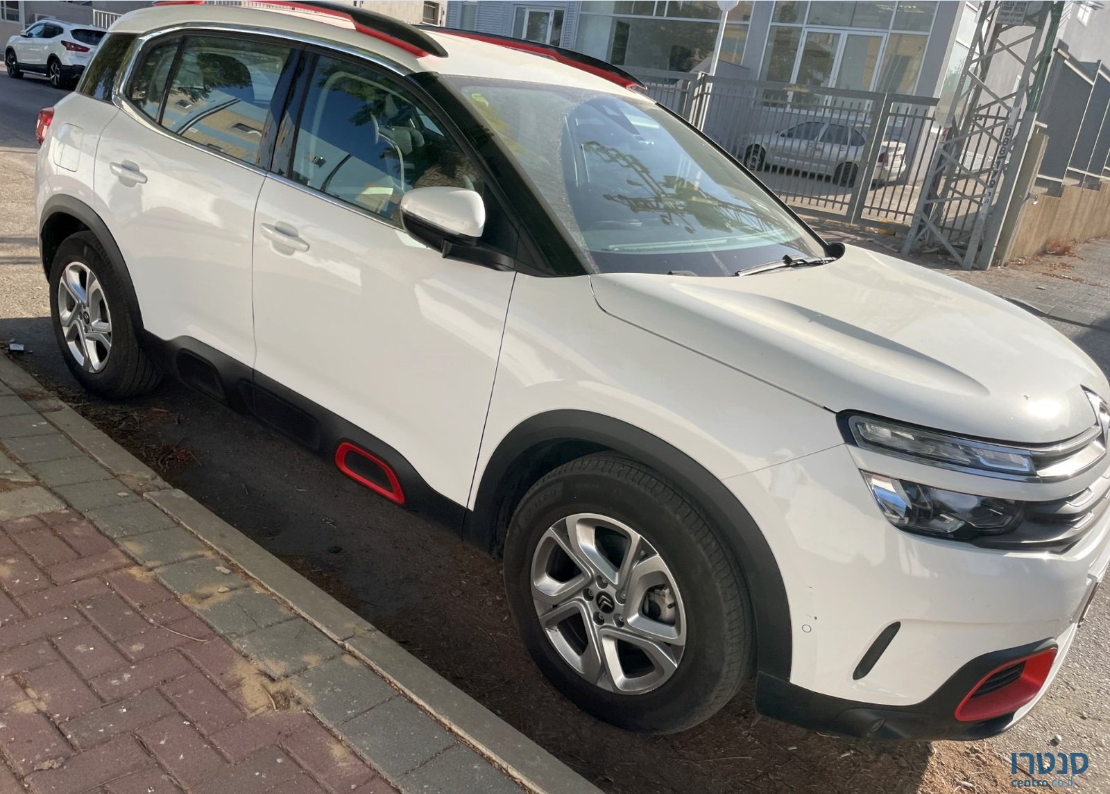 2020' Citroen C5 Aircross photo #2