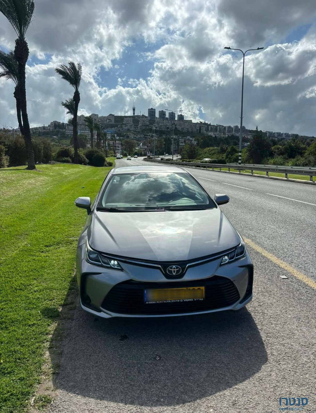 2020' Toyota Corolla טויוטה קורולה photo #3
