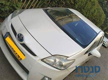 2011' Toyota Prius טויוטה פריוס photo #1