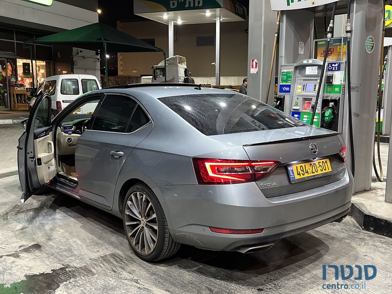 2018' Skoda Superb סקודה סופרב photo #2