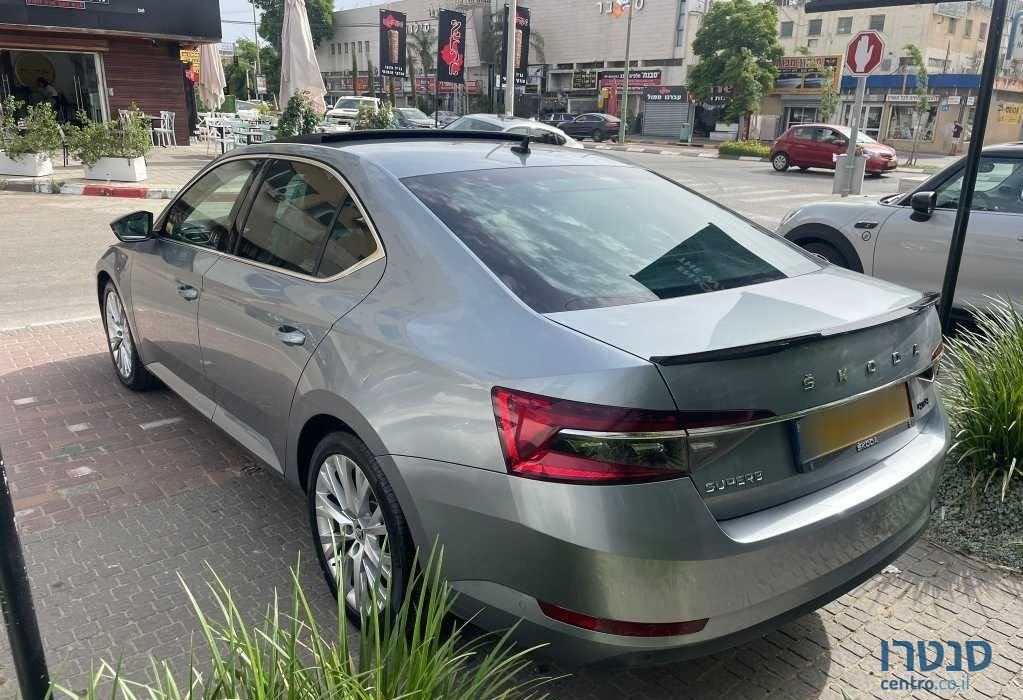 2020' Skoda Superb סקודה סופרב photo #2
