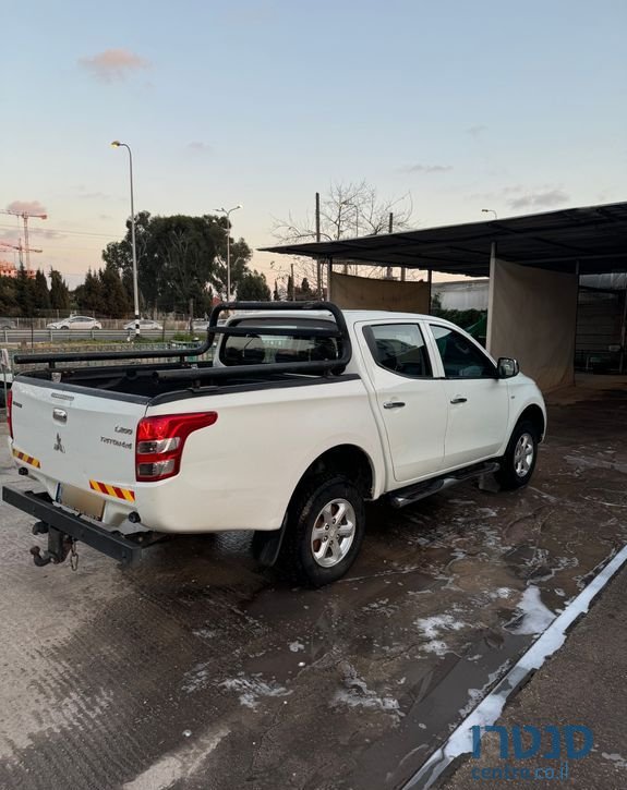 2016' Mitsubishi L200 מיצובישי טרייטון photo #3