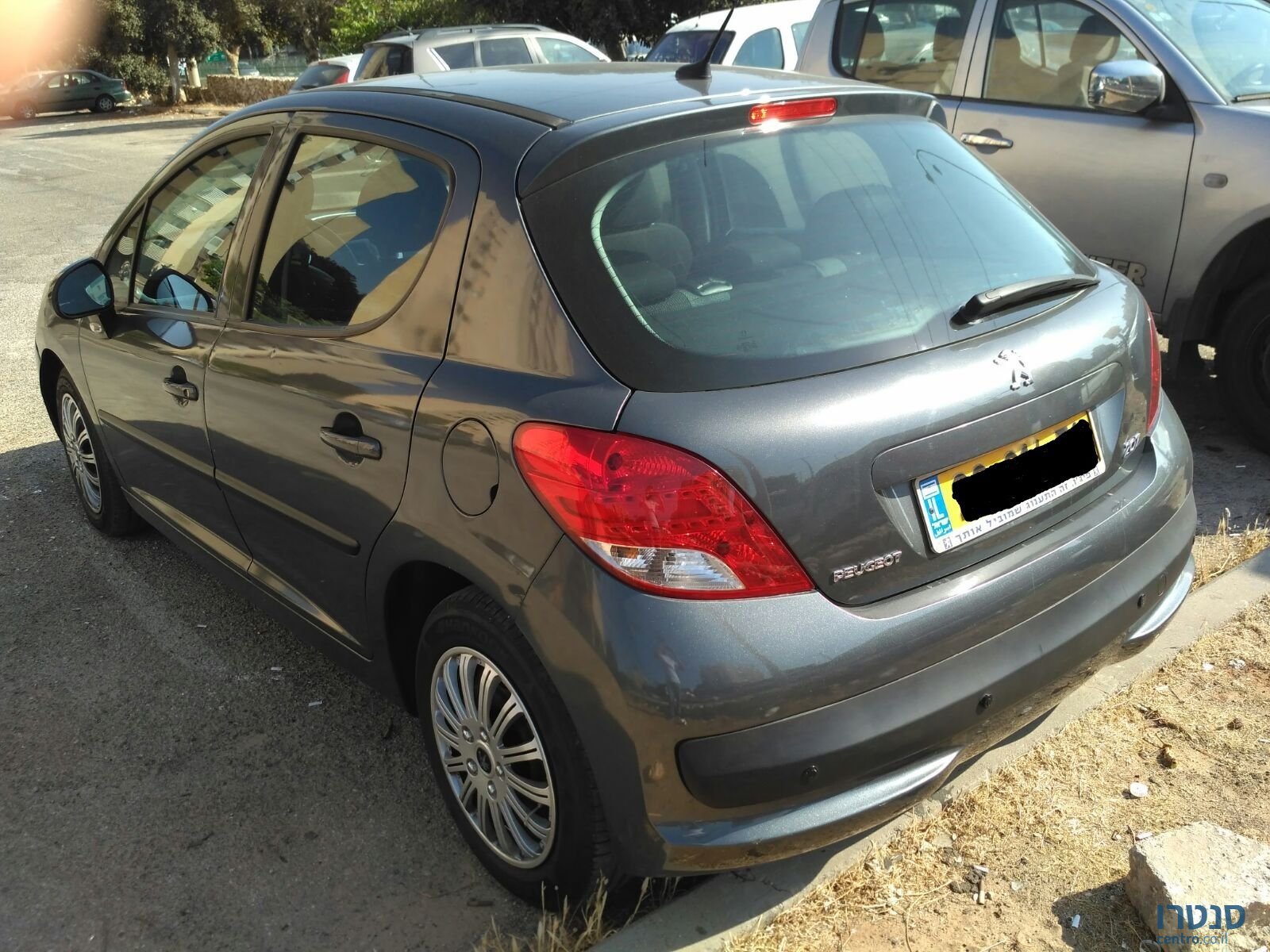 2010' Peugeot 207 Trendy photo #3