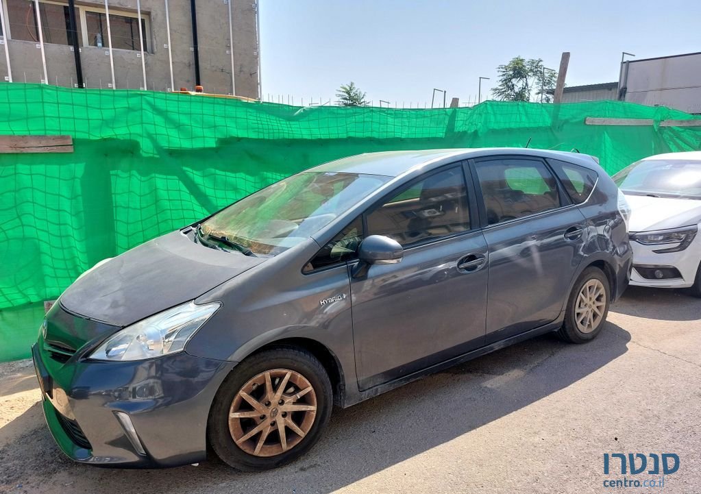2014' Toyota Prius טויוטה פריוס photo #5