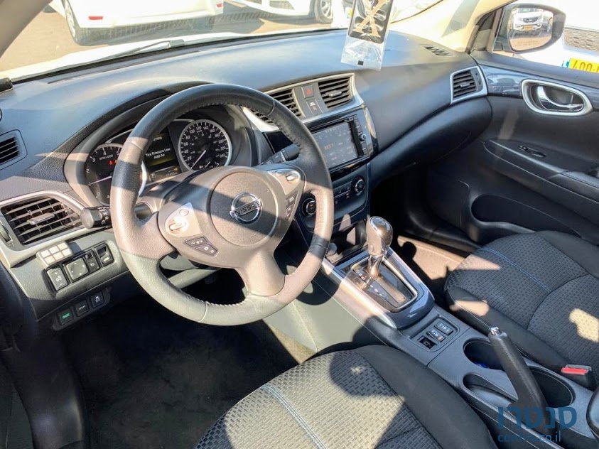 2017' Nissan Sentra photo #5
