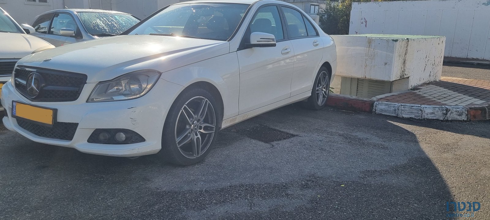 2011' Mercedes-Benz C-Class מרצדס photo #4