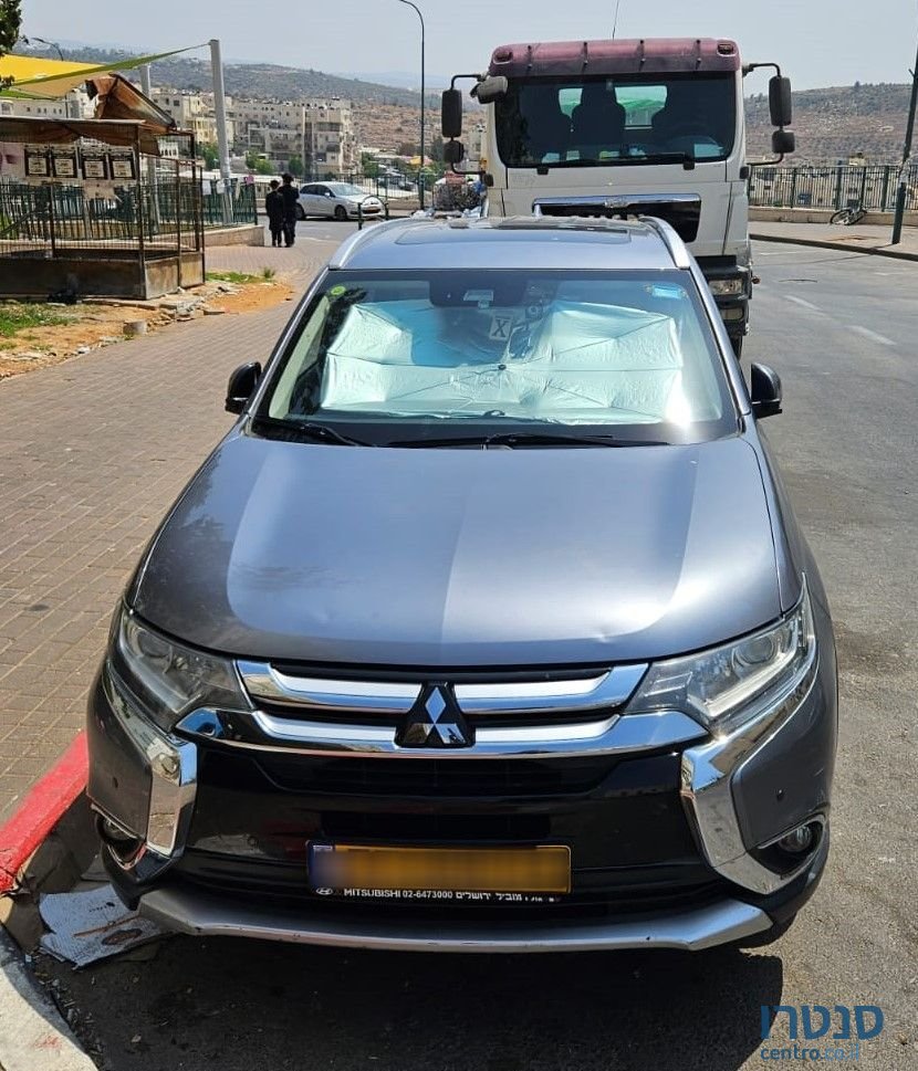 2017' Mitsubishi Outlander מיצובישי אאוטלנדר photo #1