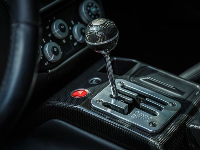 These Are the BIG Mistakes Everyone Makes While Driving a Manual
