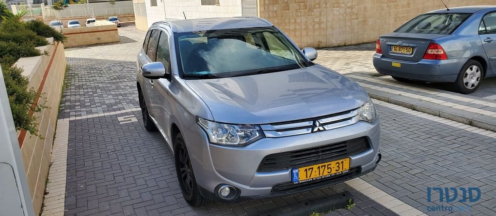 2014' Mitsubishi Outlander מיצובישי אאוטלנדר photo #2