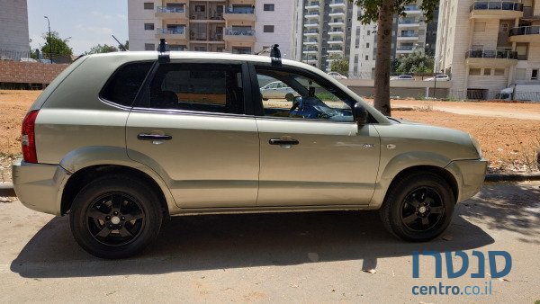 2008' Hyundai Tucson photo #1