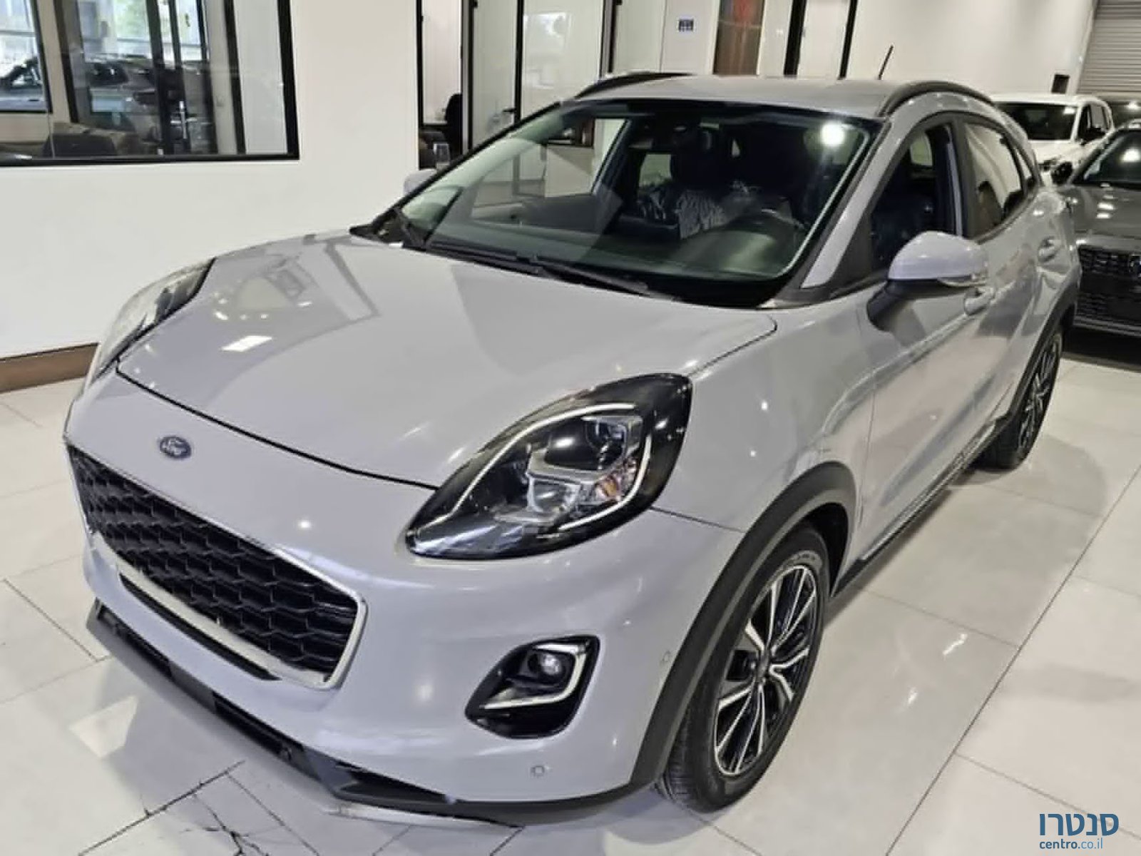 2021' Ford Puma photo #2