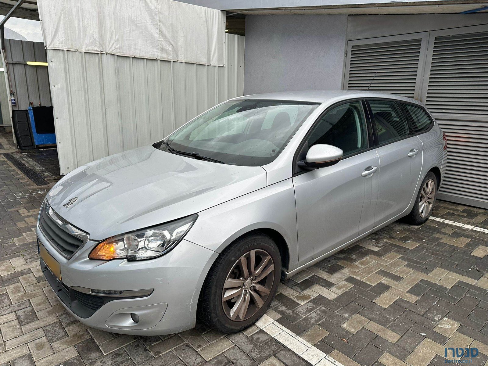 2016' Peugeot 308 photo #1