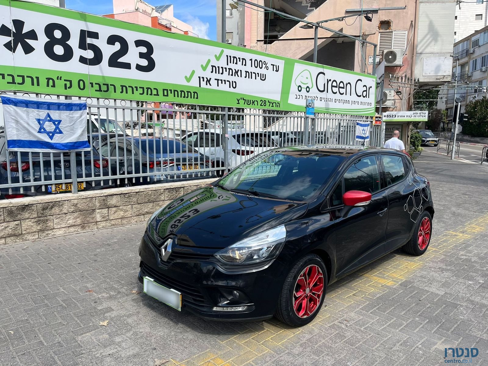 2019' Renault Clio photo #2