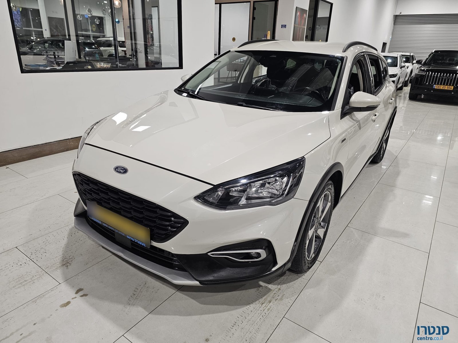 2022' Ford Focus סטיישן photo #1