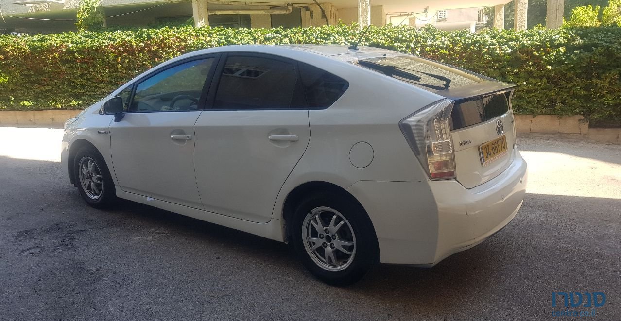 2010' Toyota Prius טויוטה פריוס photo #5