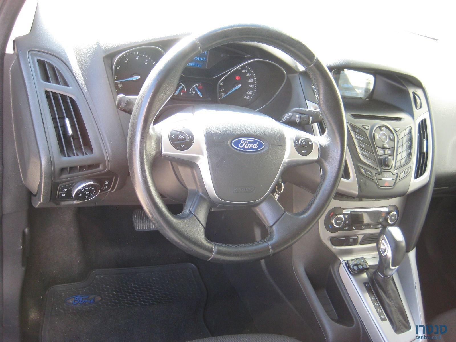 2013' Ford Focus ST photo #5