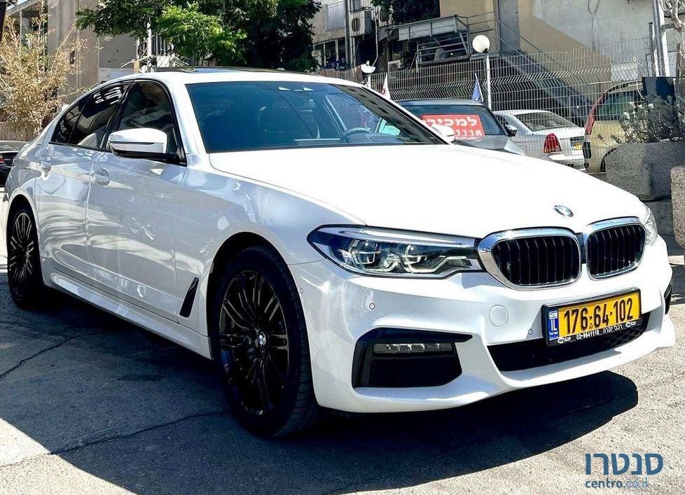 2021' BMW 5 Series ב.מ.וו סדרה photo #3