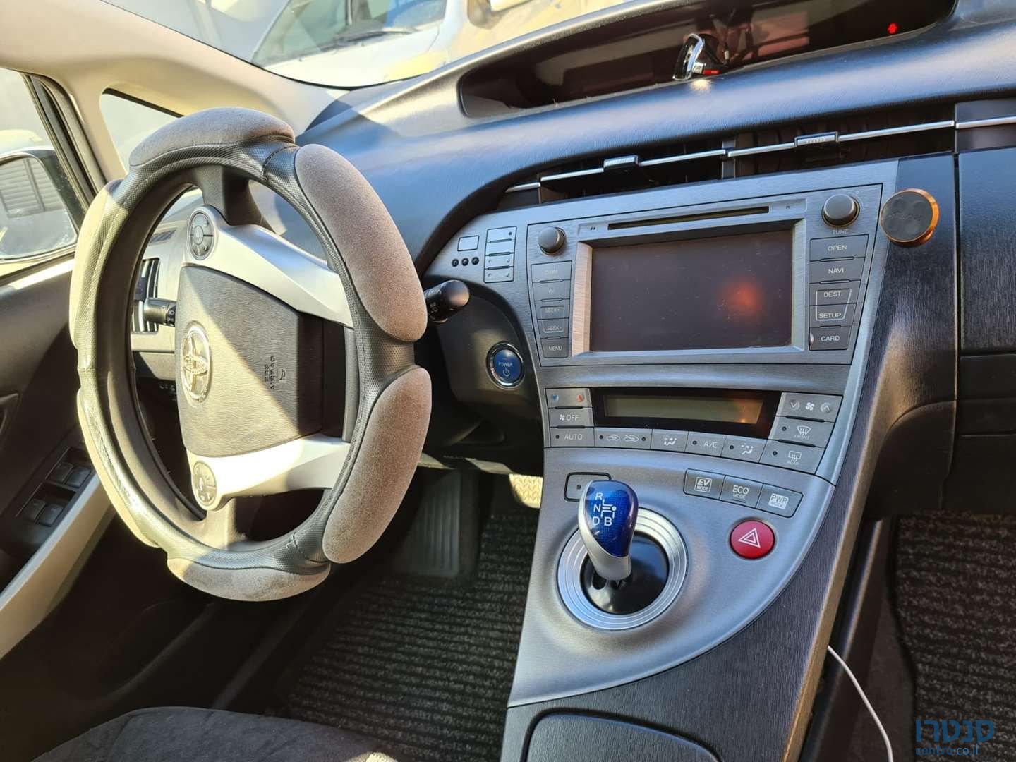 2012' Toyota Prius טויוטה פריוס photo #4