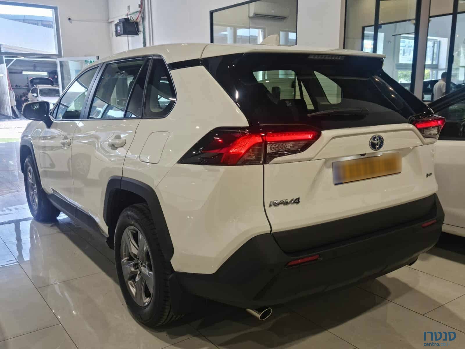 2025' Toyota RAV4 photo #4