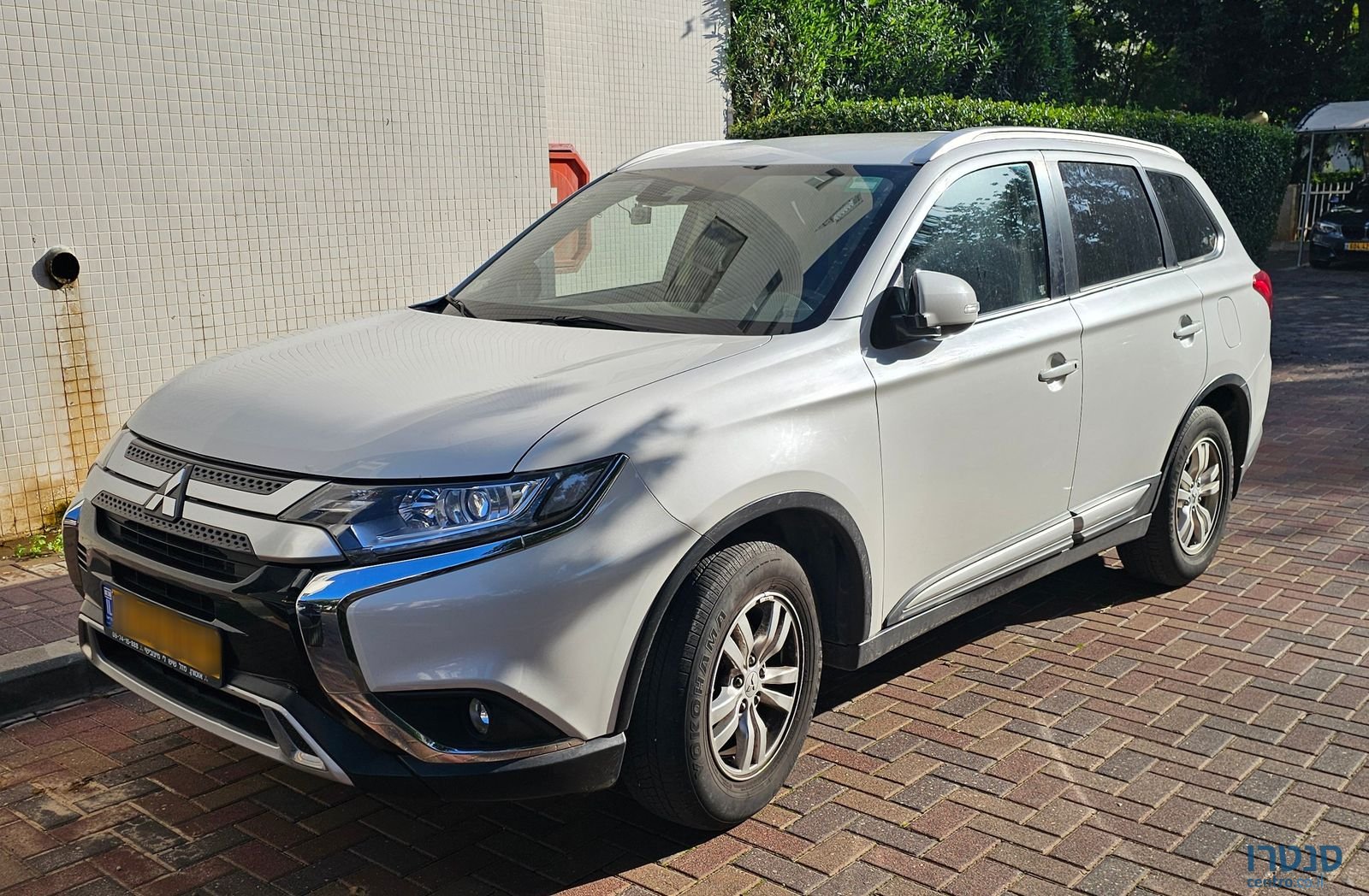 2020' Mitsubishi Outlander מיצובישי אאוטלנדר photo #3