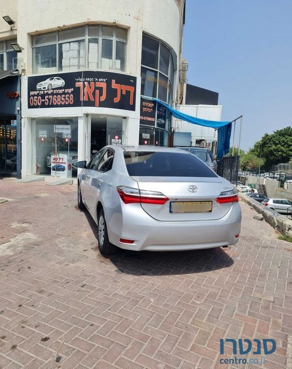 2018' Toyota Corolla טויוטה קורולה photo #6