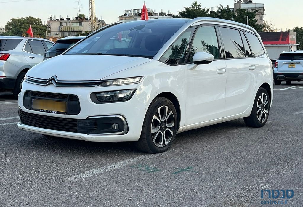 2020' Citroen C4 סיטרואן photo #1