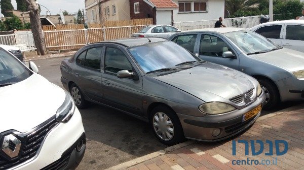 2003' Renault Megane photo #1