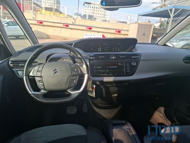 2022' Citroen C4 Picasso סיטרואן C4 פיקאסו photo #2