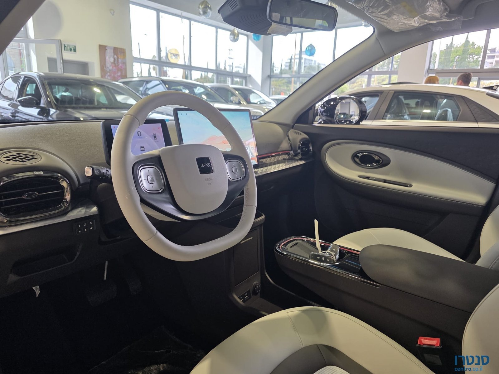 2025' JAC J30 photo #6