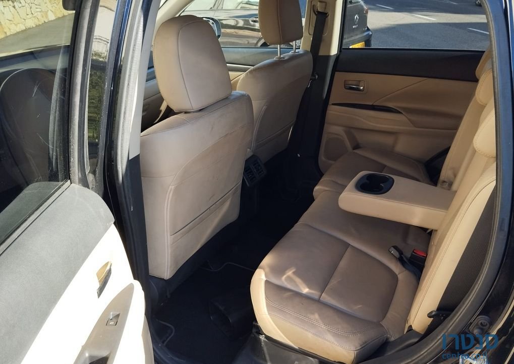 2019' Mitsubishi Outlander מיצובישי אאוטלנדר photo #6