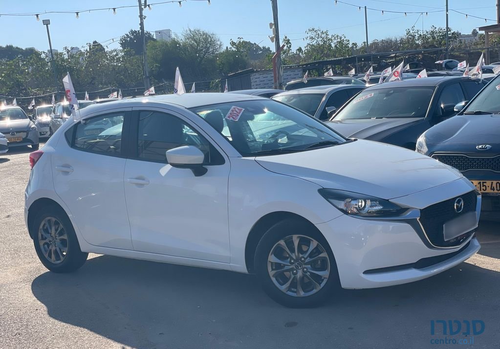 2022' Mazda 2 מאזדה photo #1