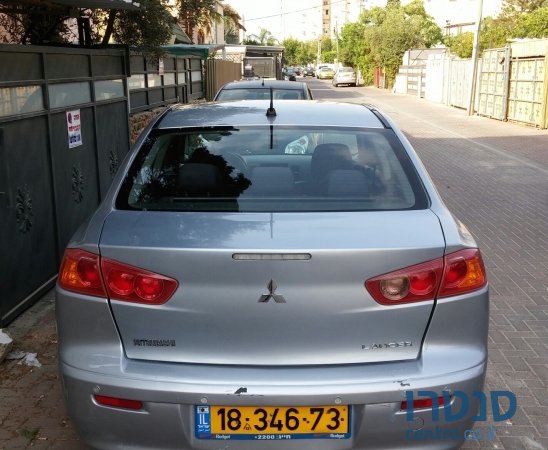 2010' Mitsubishi Lancer photo #2