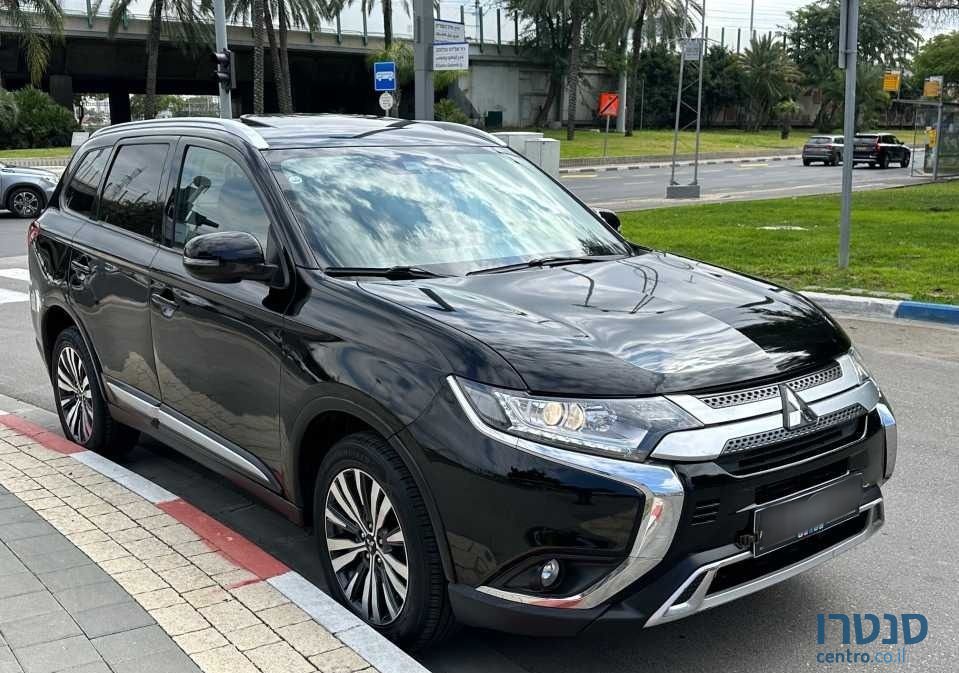2020' Mitsubishi Outlander מיצובישי אאוטלנדר photo #3