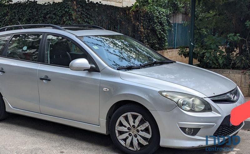 2012' Hyundai i30 יונדאי photo #4