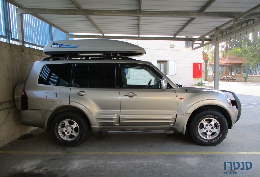 2001' Mitsubishi Pajero מיצובישי פג'רו photo #1