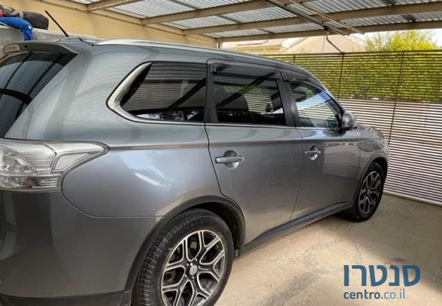 2015' Mitsubishi Outlander מיצובישי אאוטלנדר photo #2