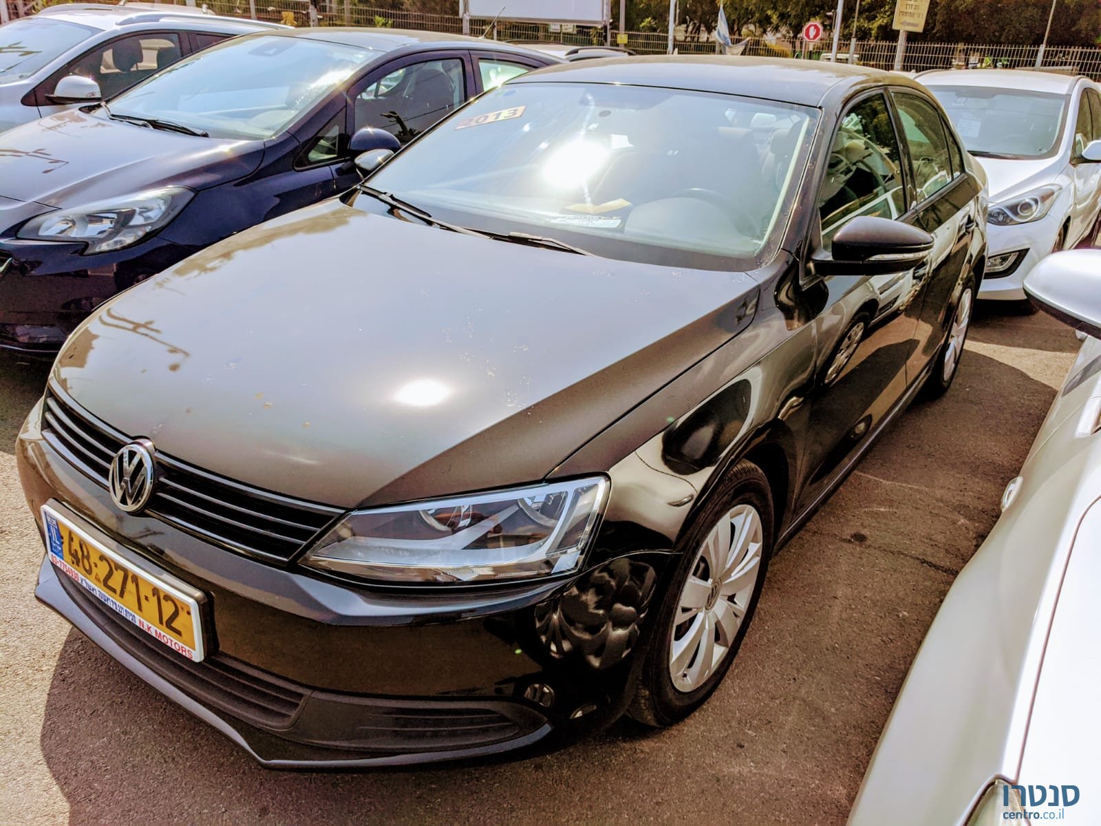 2013' Volkswagen Jetta photo #2