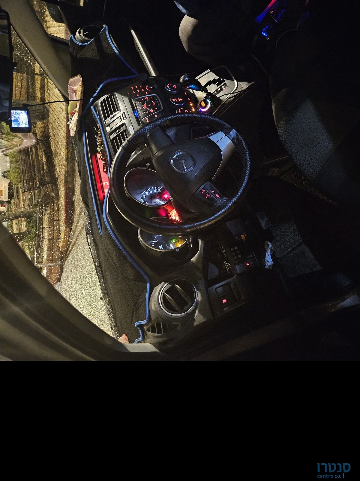 2011' Mazda 5 מאזדה photo #6