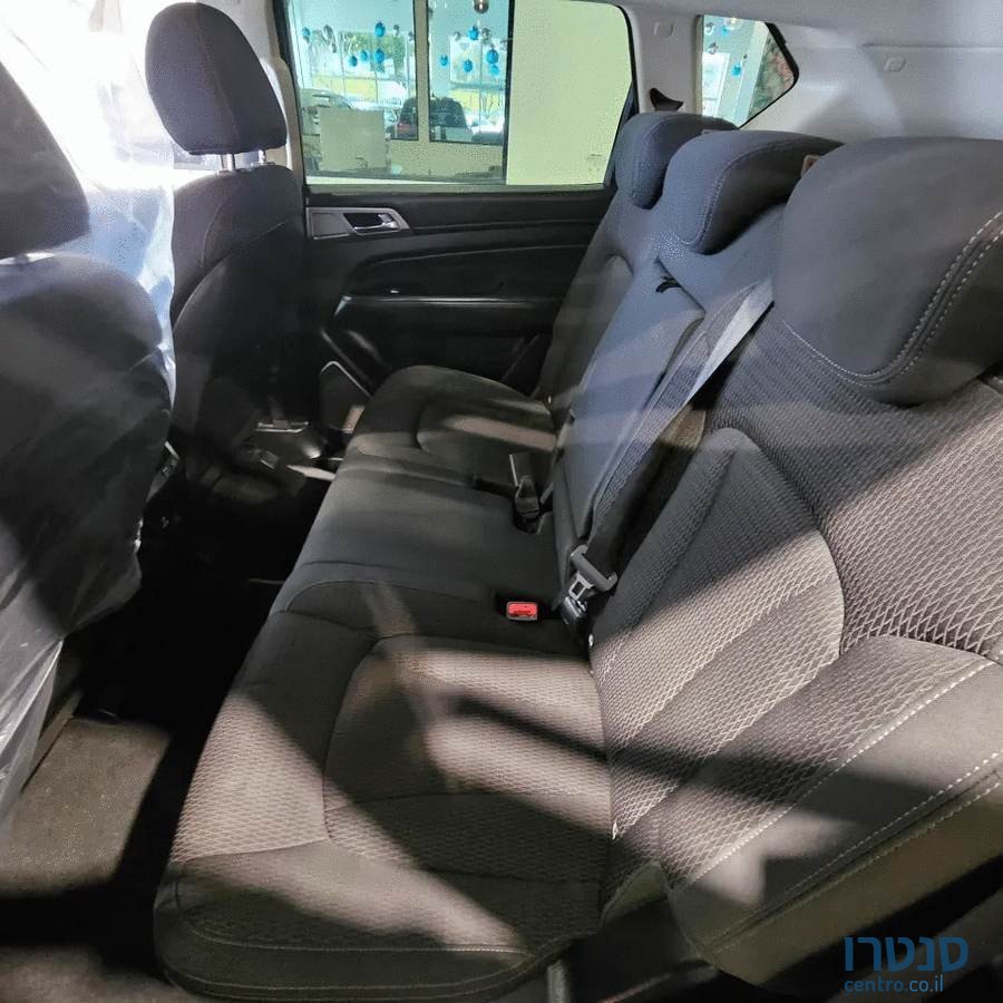2019' SsangYong Rexton photo #7