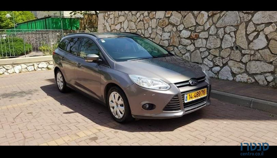 2013' Ford Focus photo #4