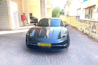 2022' Porsche Taycan פורשה טייקן