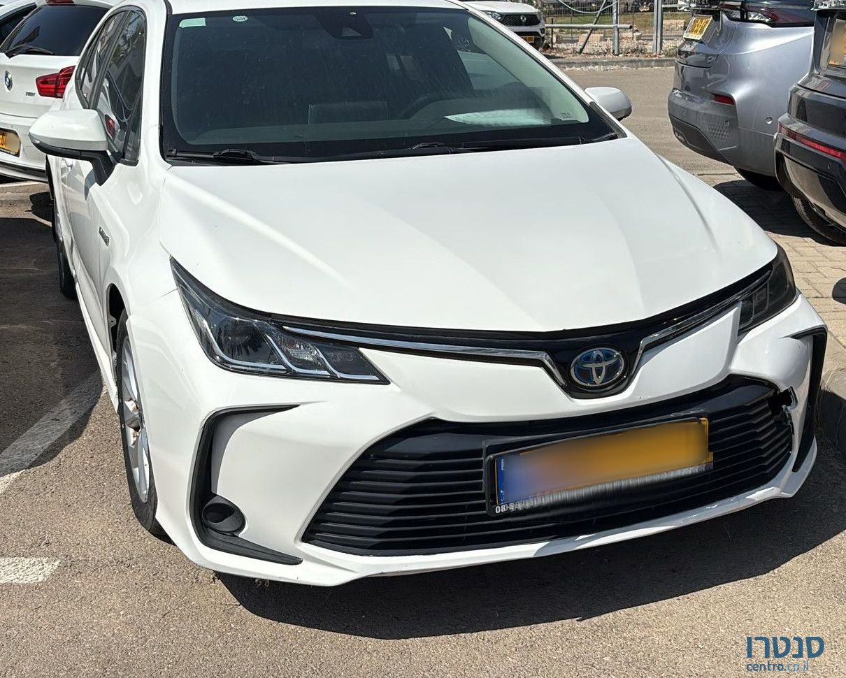 2021' Toyota Corolla טויוטה קורולה photo #2