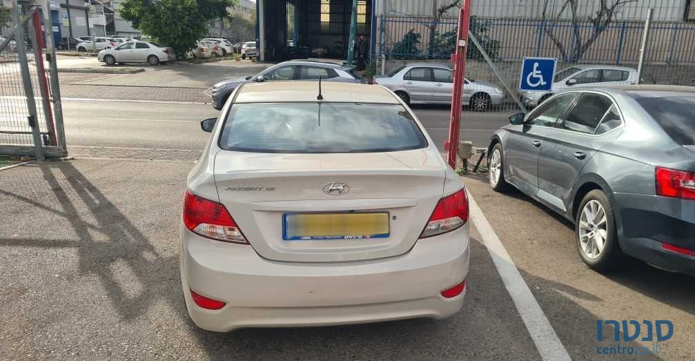 2016' Hyundai i25 יונדאי photo #3