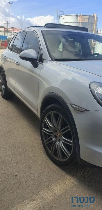 2015' Porsche Cayenne פורשה קאיין photo #2