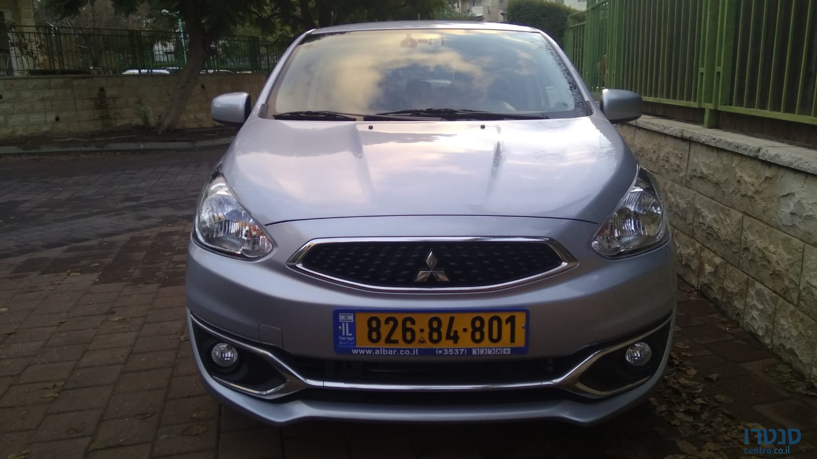 2019' Mitsubishi Space Star photo #3