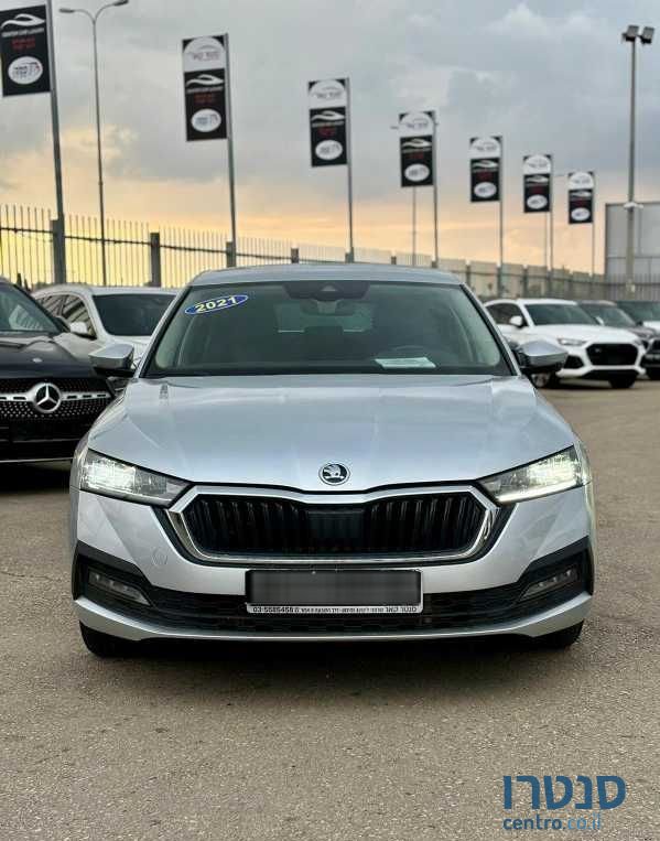 2021' Skoda Octavia סקודה אוקטביה photo #3