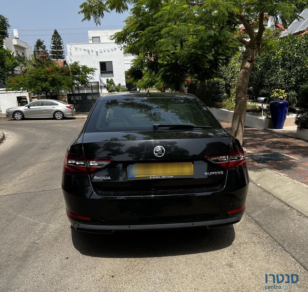 2018' Skoda Superb סקודה סופרב photo #3