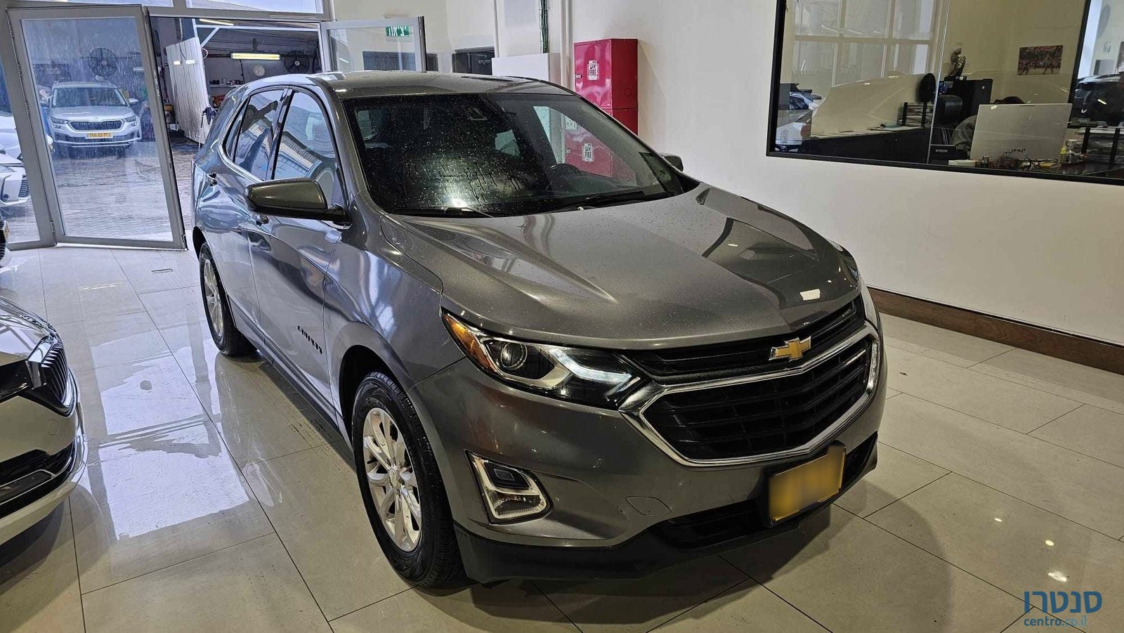2019' Chevrolet Equinox photo #2