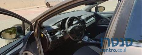 2017' Toyota Avensis טויוטה אונסיס photo #3